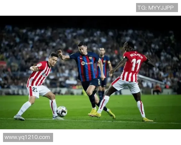 赫罗纳三次单刀错失良机 巴萨防线漏洞再现险情