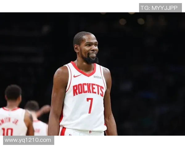 火箭新阵容亮相挑战卫冕冠军 阿门杜兰特申京亚当斯小贾为核心首发